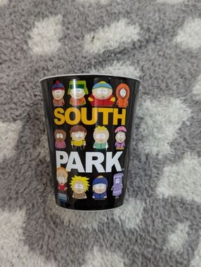 🦋5/25$ South Park Character Graphic Plastic Cup